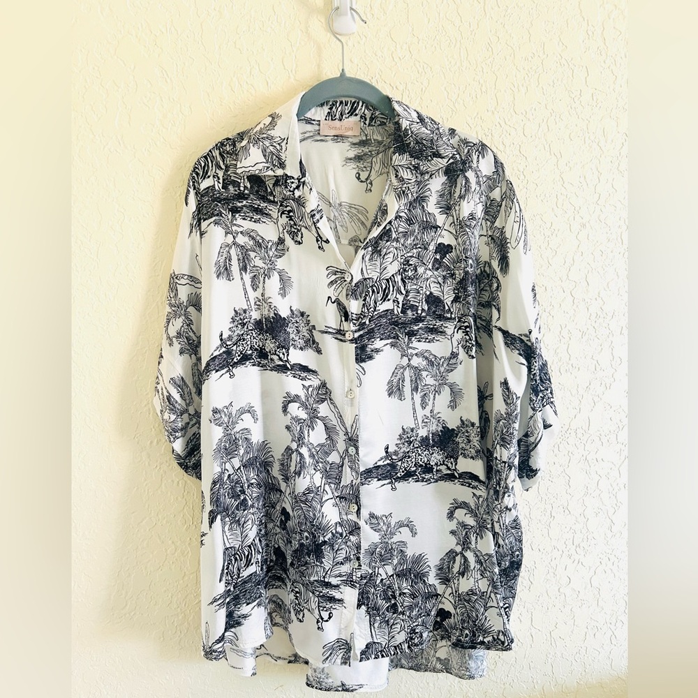 SensUniq made in Italy Oversized Silky Shirt